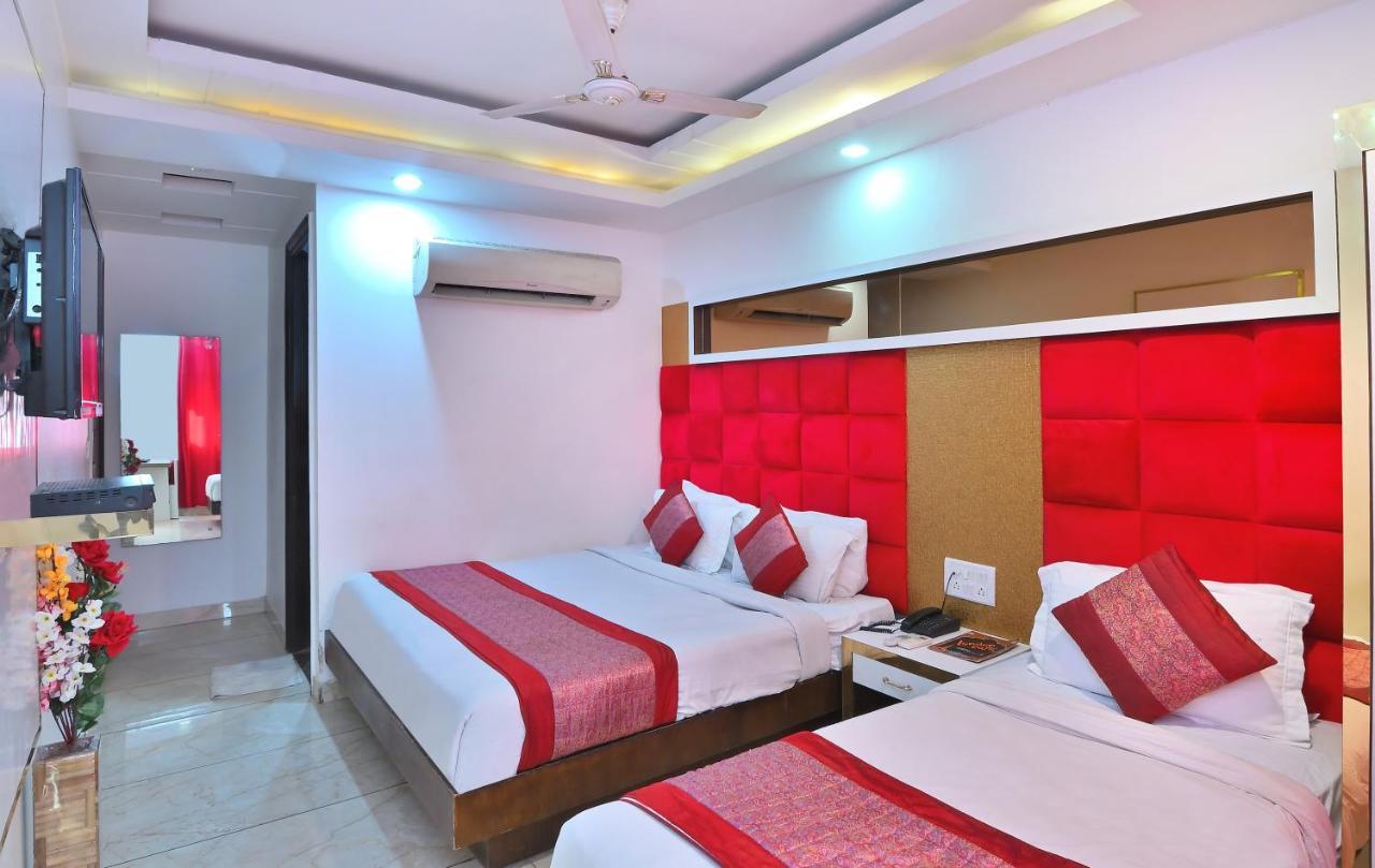 Hotel Bella Vista- Нью-Дели Экстерьер фото