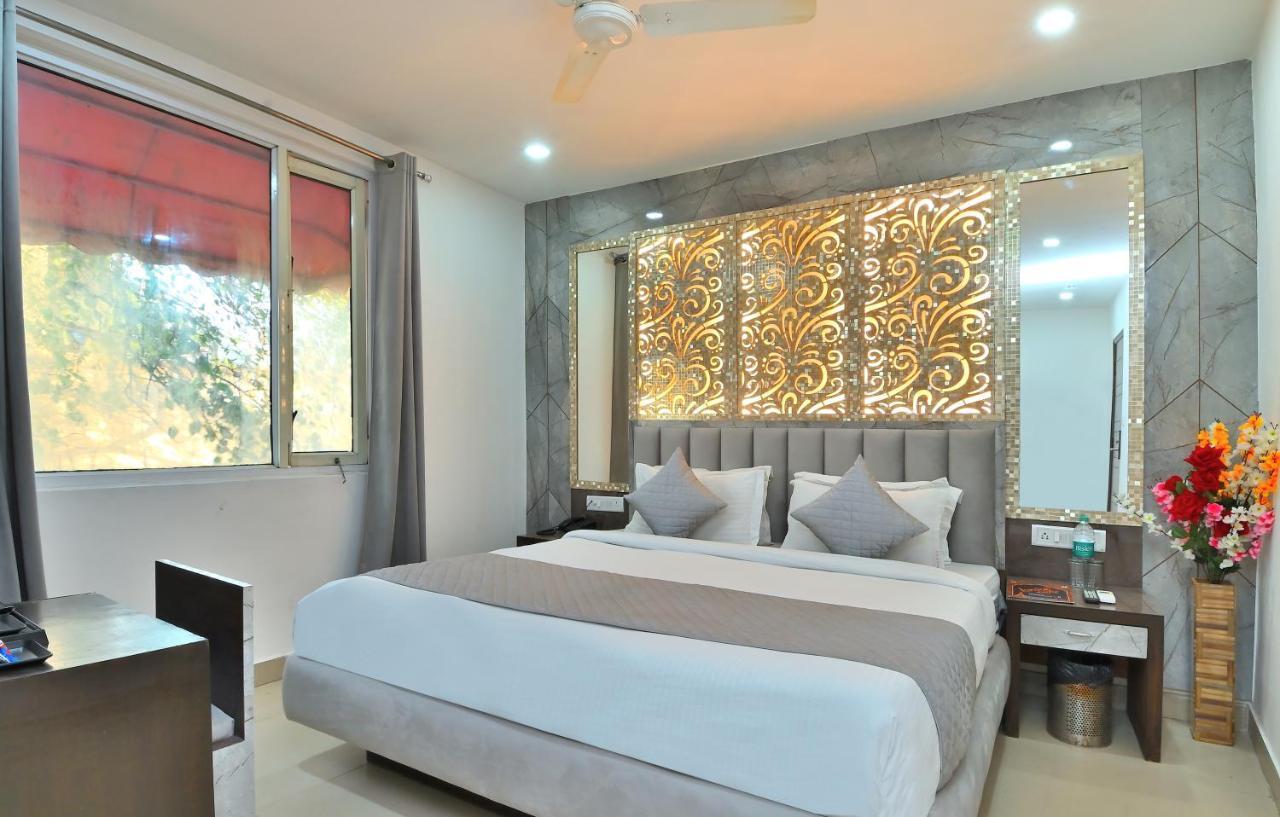 Hotel Bella Vista- Нью-Дели Экстерьер фото