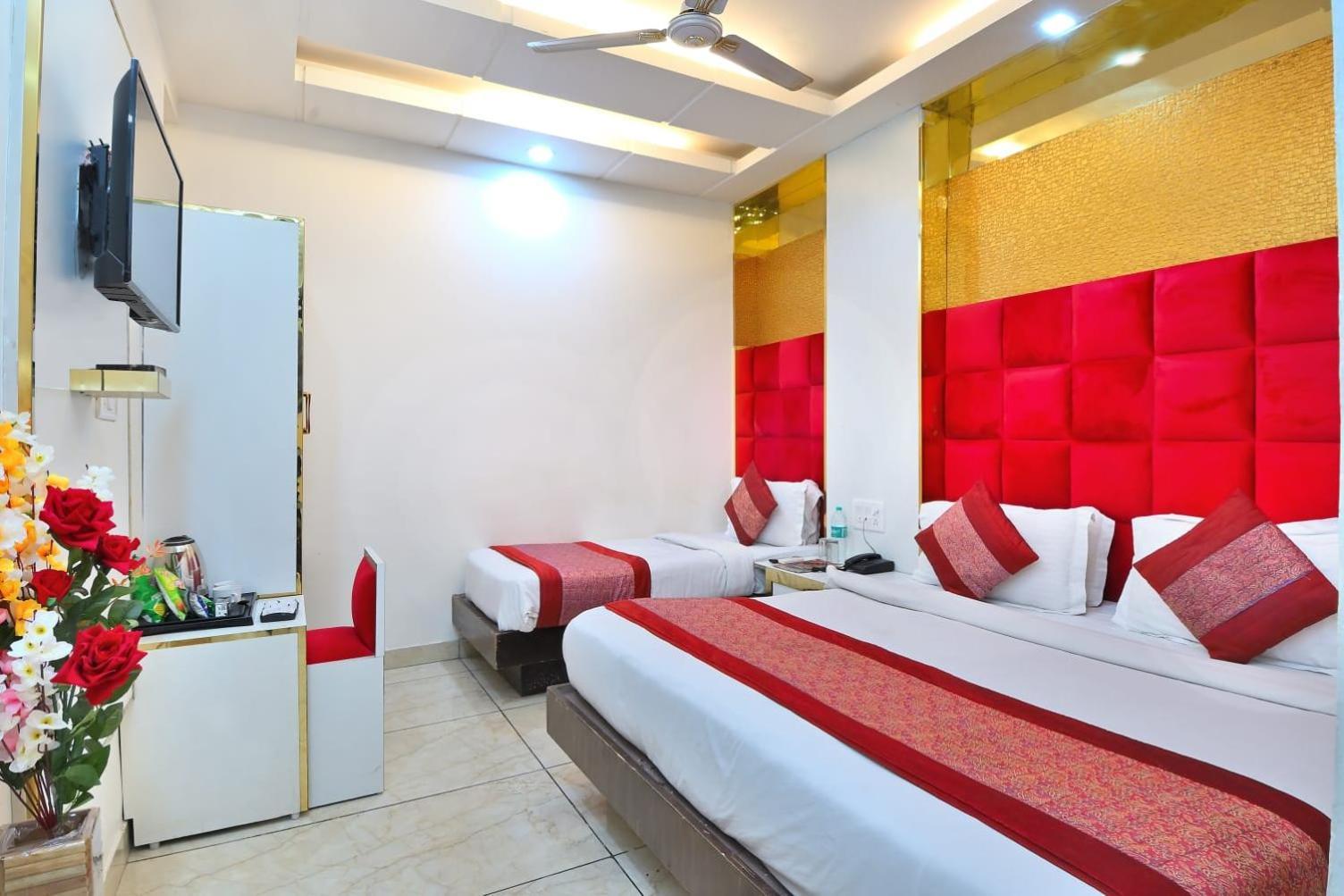 Hotel Bella Vista- Нью-Дели Экстерьер фото