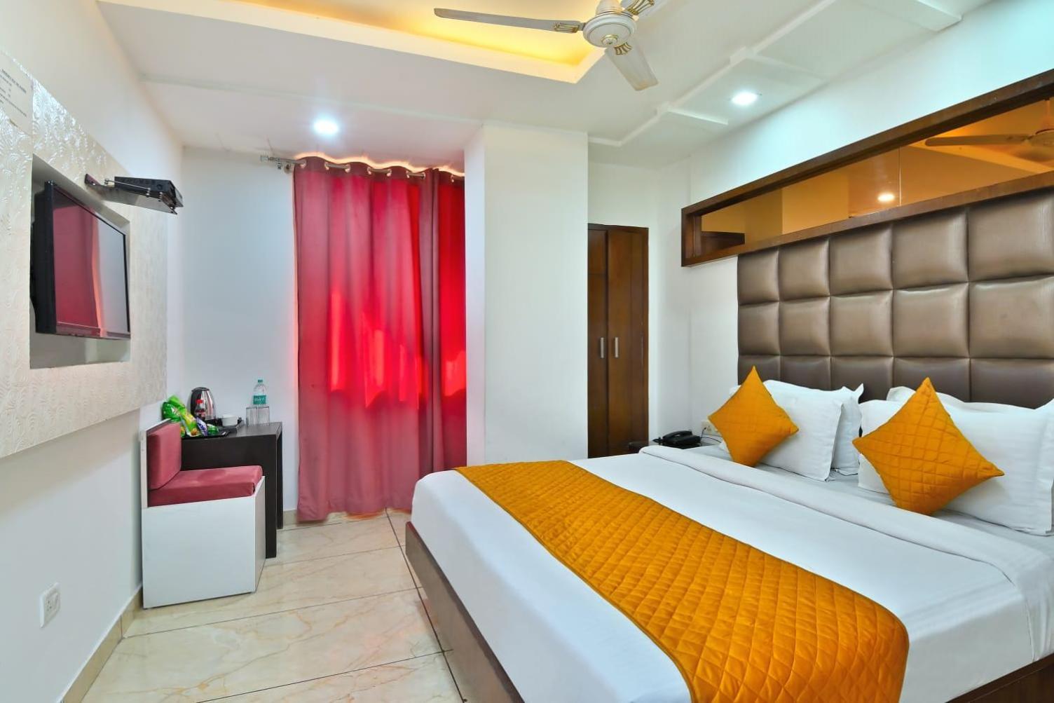 Hotel Bella Vista- Нью-Дели Экстерьер фото